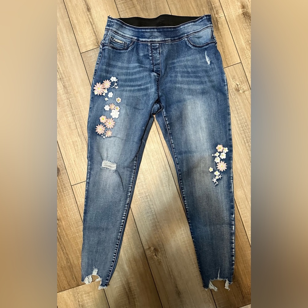 Coco + Carmen Jeans - Size L